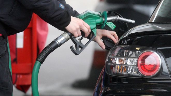 Preço do diesel nos postos cai pela décima segunda semana