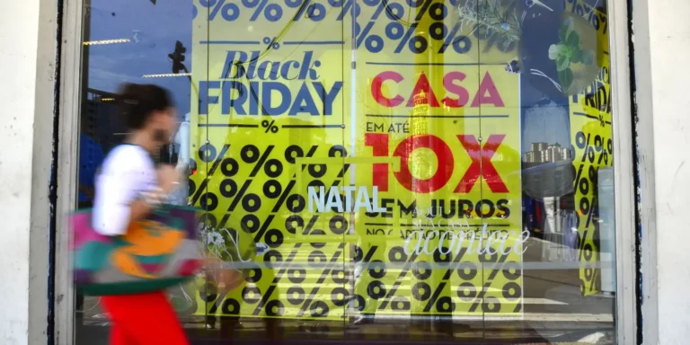 Black Friday frustra comércio em 2023 com recuo de até 15% no faturamento