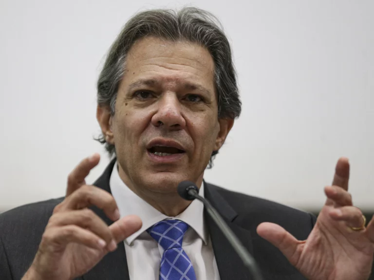 Haddad diz que os US$ 10 bi de investimentos da Arábia no Brasil vão melhorar a competitividade