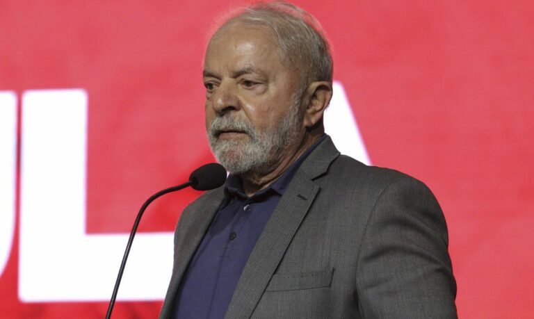 Contingenciamento menor convenceu Lula a manter meta de 2024